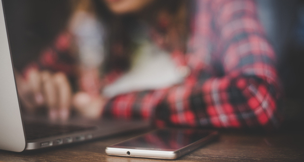 Ludopatia no ambiente digital: como reconhecer o limite antes do prejuízo virar rotina